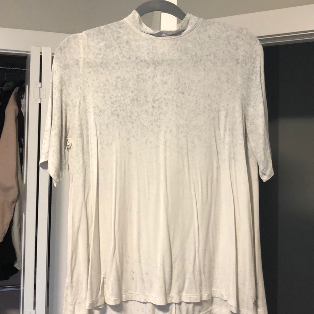 Neck-High 1/4 sleeve top